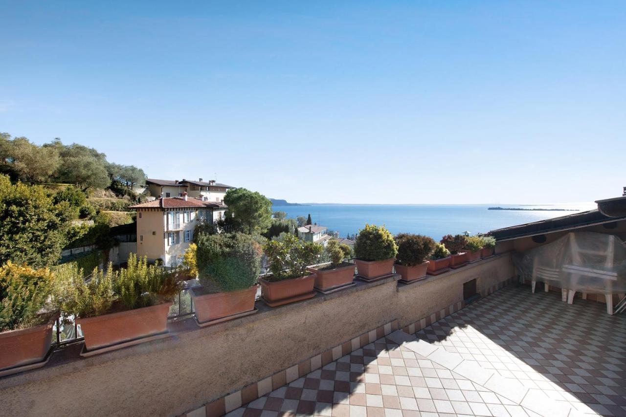 Lake View Apartment Gardone Riviera Eksteriør bilde